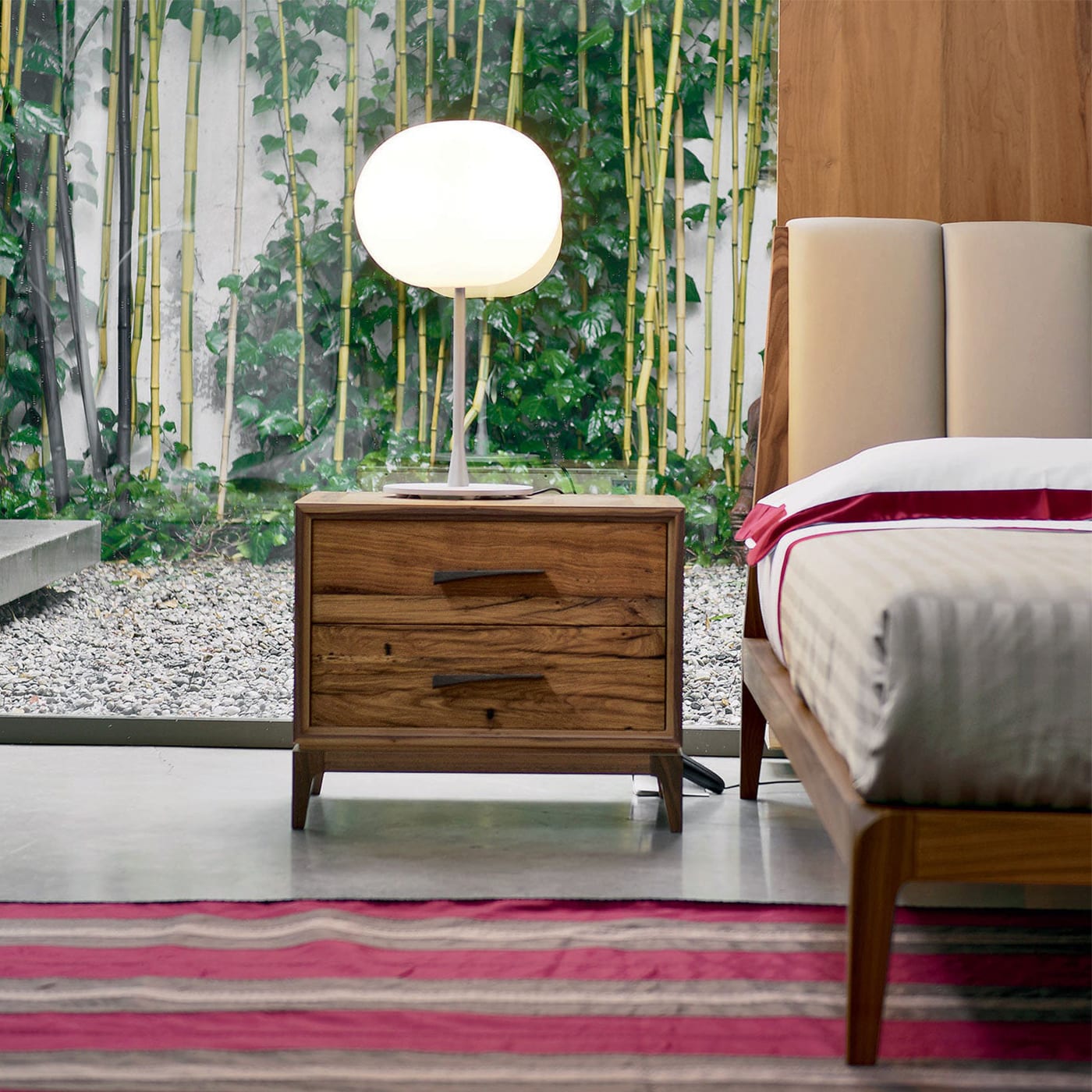 Mesa de Cabeceira Velo Castanha