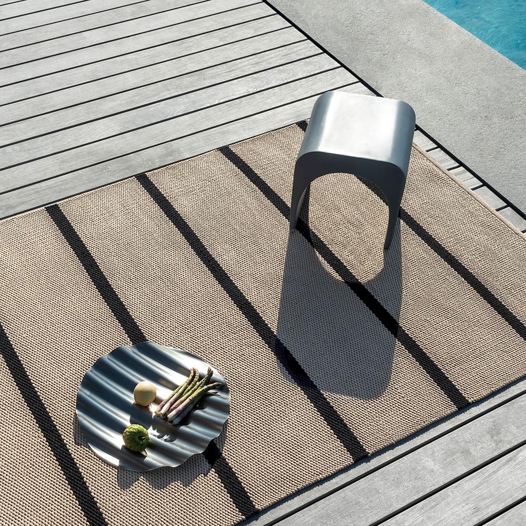 Tapete Exterior Deck Preto Carvão | Tamanho: 140 × 200 cm