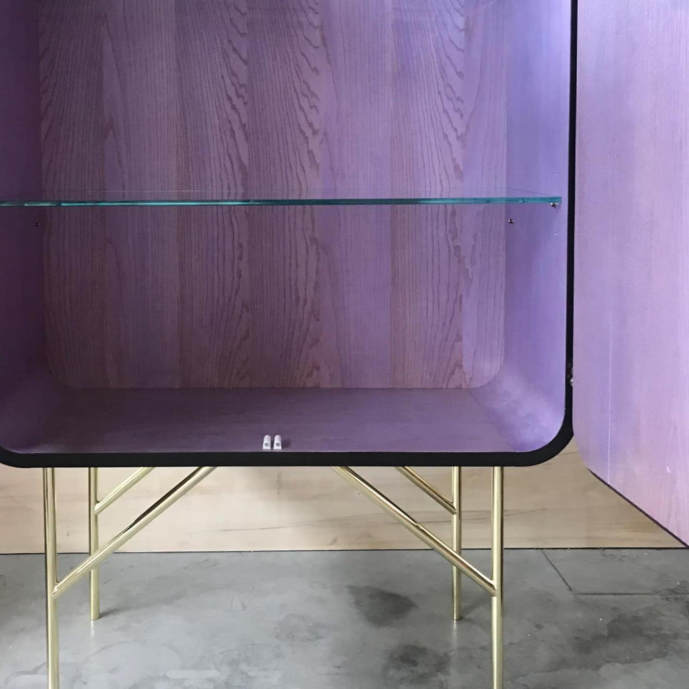 Armário madeira contemporâneo