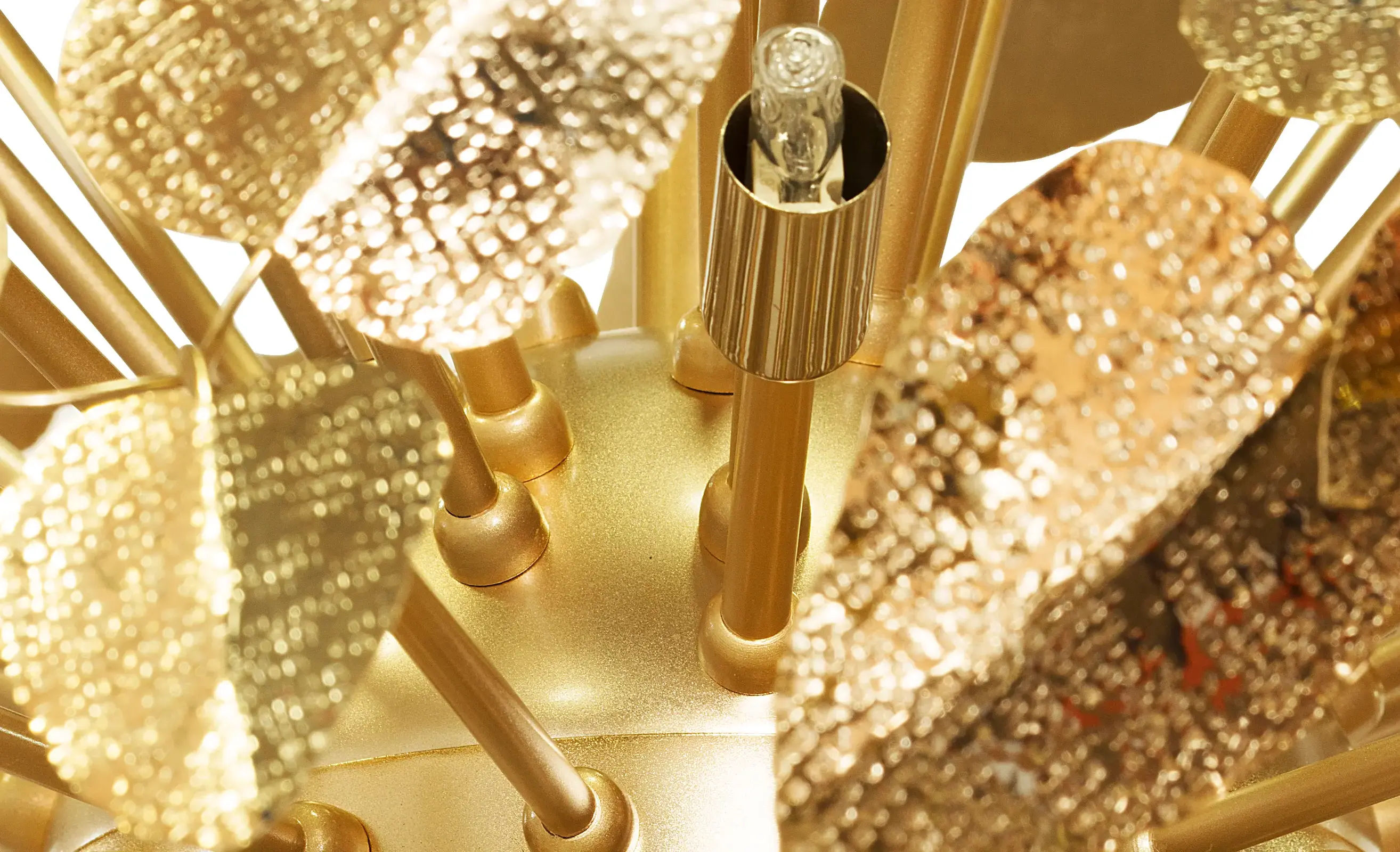 Candeeiro suspenso globo charme real