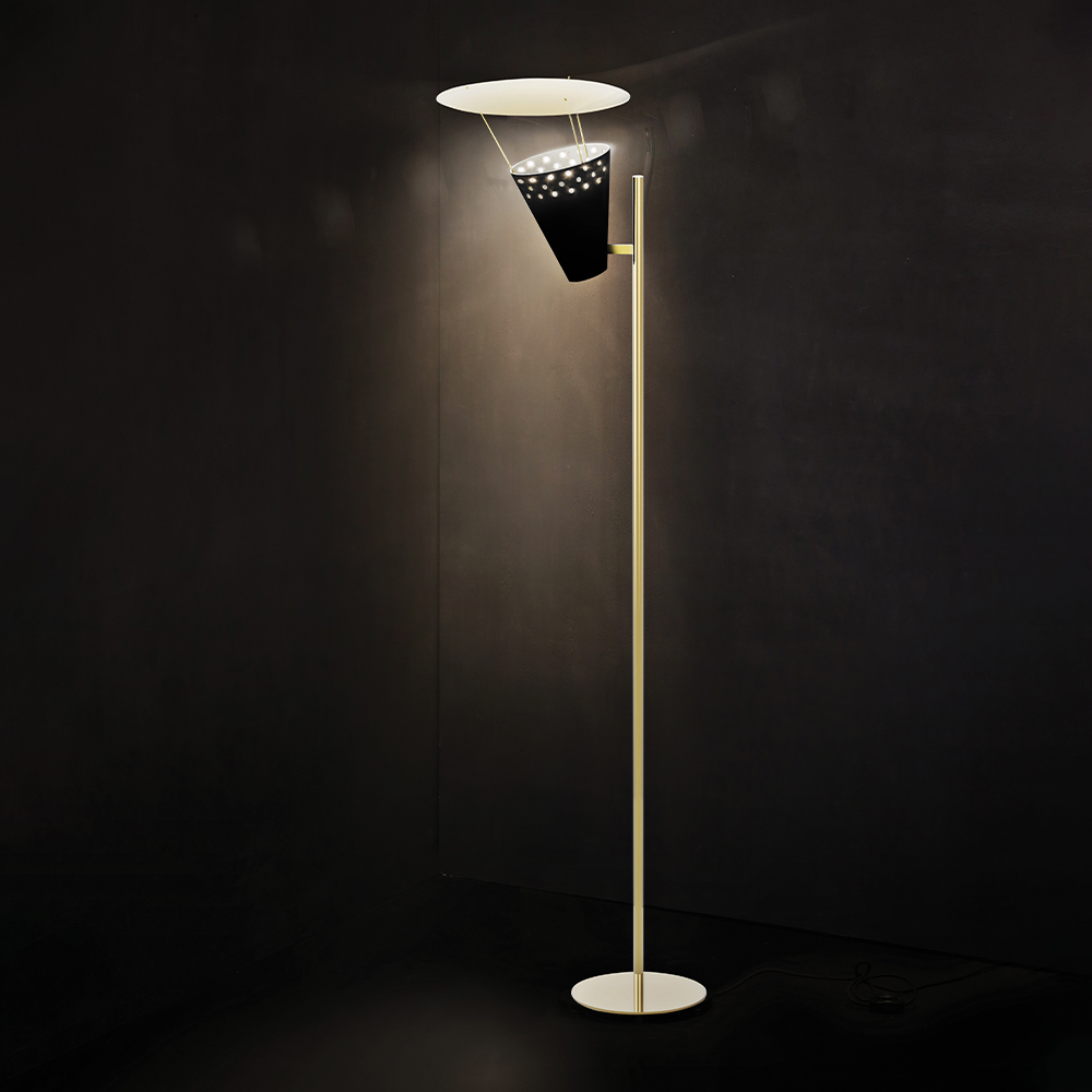 Candeeiro de pé Lee