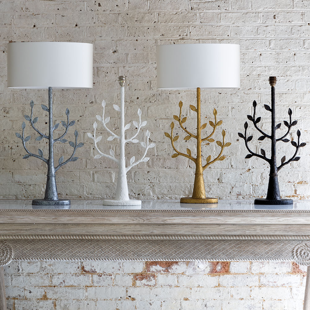 Candeeiro de Mesa Millana com Acabamento Bronze Antigo