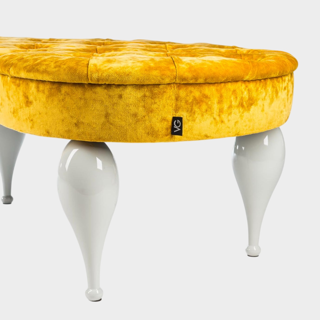 Banco Carlos Amarelo Mostarda