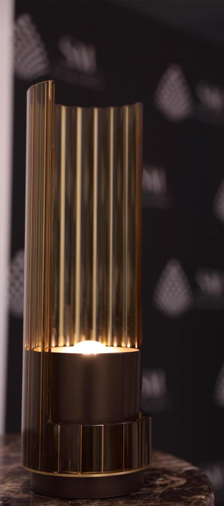 Candeeiro de Mesa Bon Ton em Vidro Âmbar