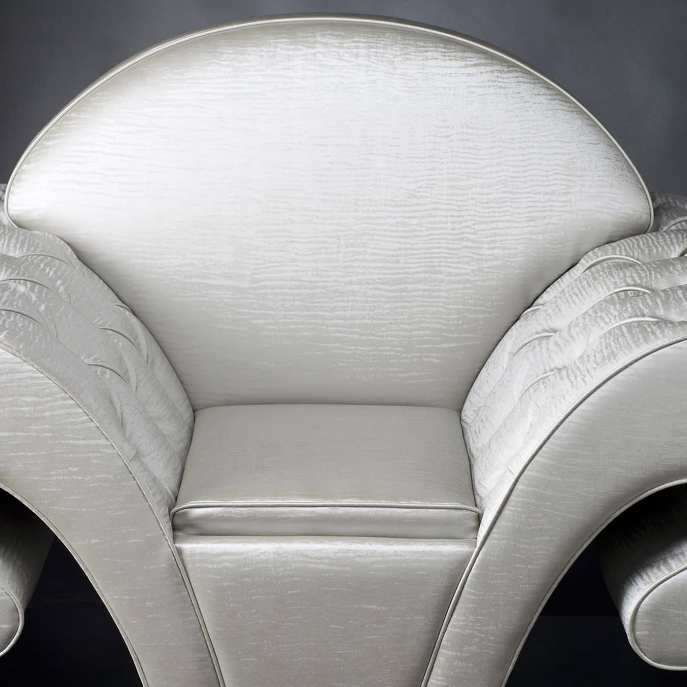 Poltrona Giratória Silhouette Branca