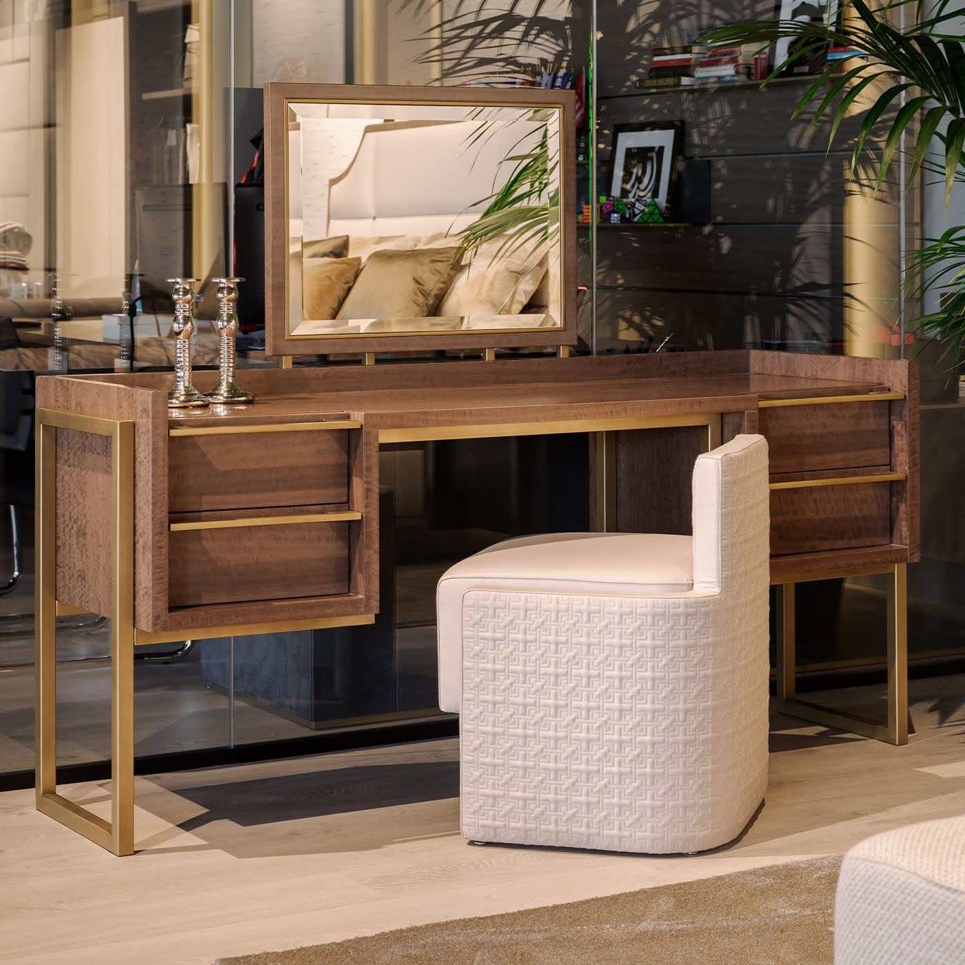 Poltrona Italiana Moderna Plaza