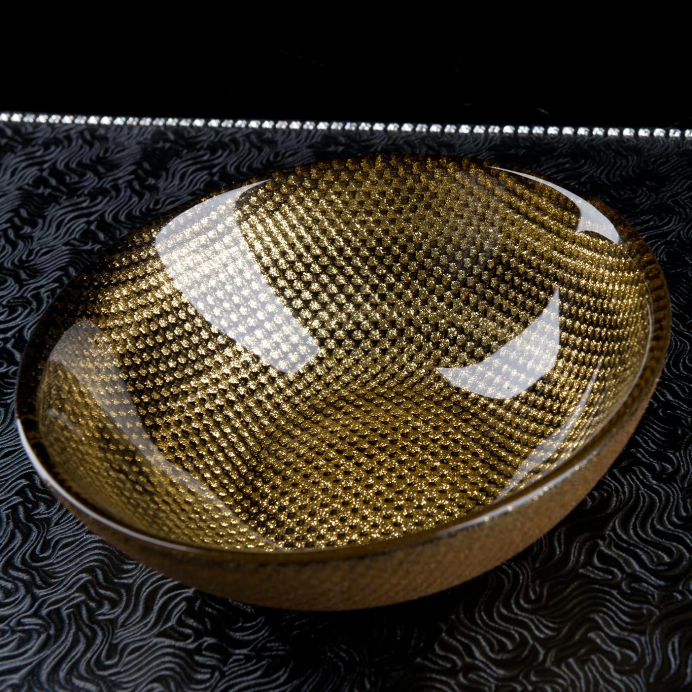 Taça Clássica Preta e Dourada