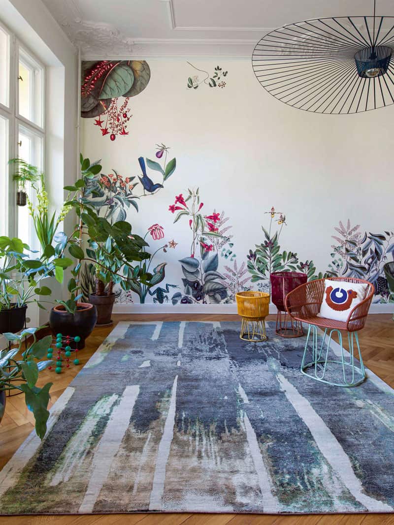 Tapete Preto em Bege Tecido à Mão