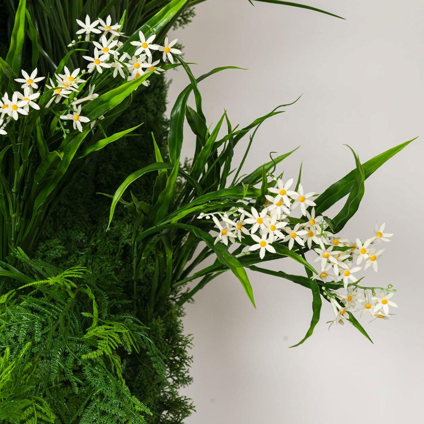 Composição de Parede em Vegetação Exterior Meleda