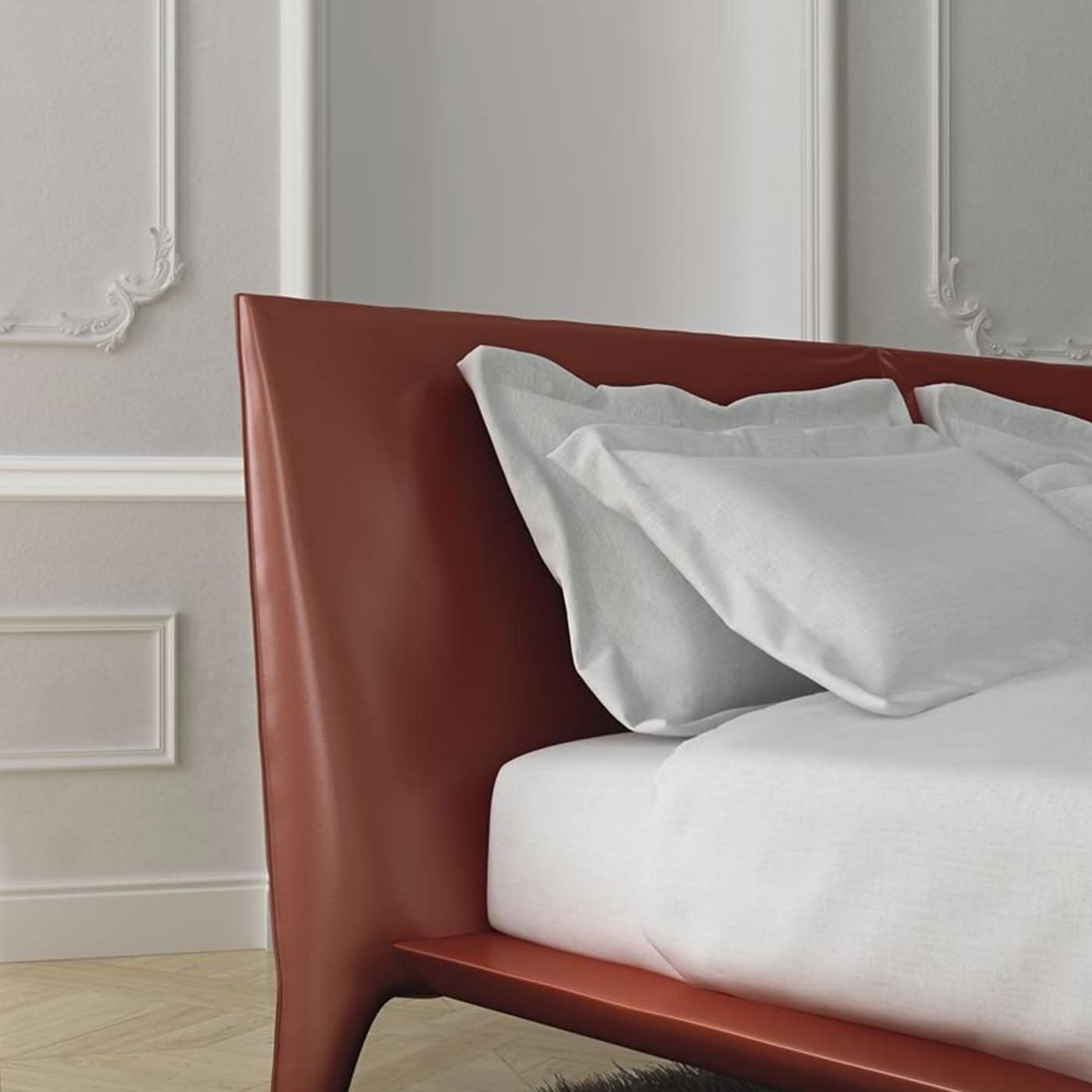 Cama Italiana em Pele Lucrezia