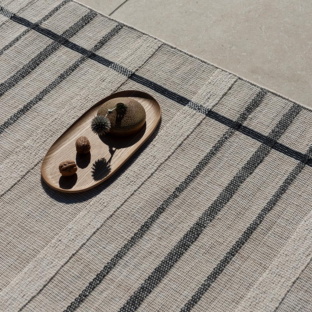 Tapete Exterior Zona Charcoal Line | Tamanho: 200 × 280 cm