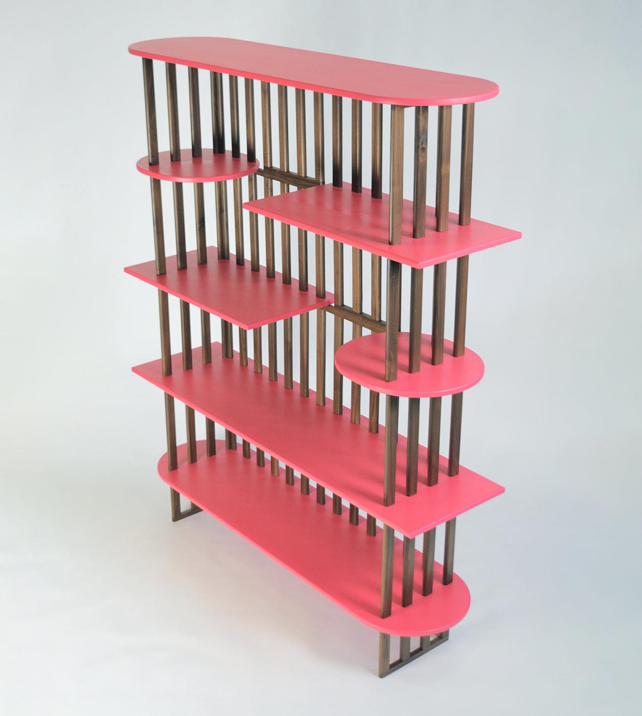 Estante Rosa de Cinco Níveis