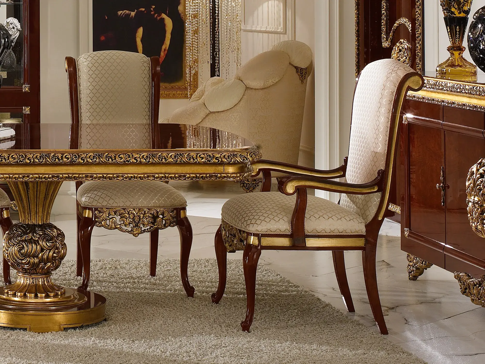 Cadeira Clássica com Braços