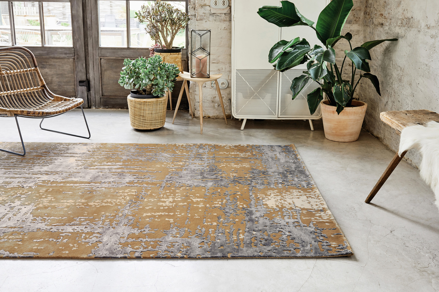 Tapete Used | Tamanho: 250 × 350 cm