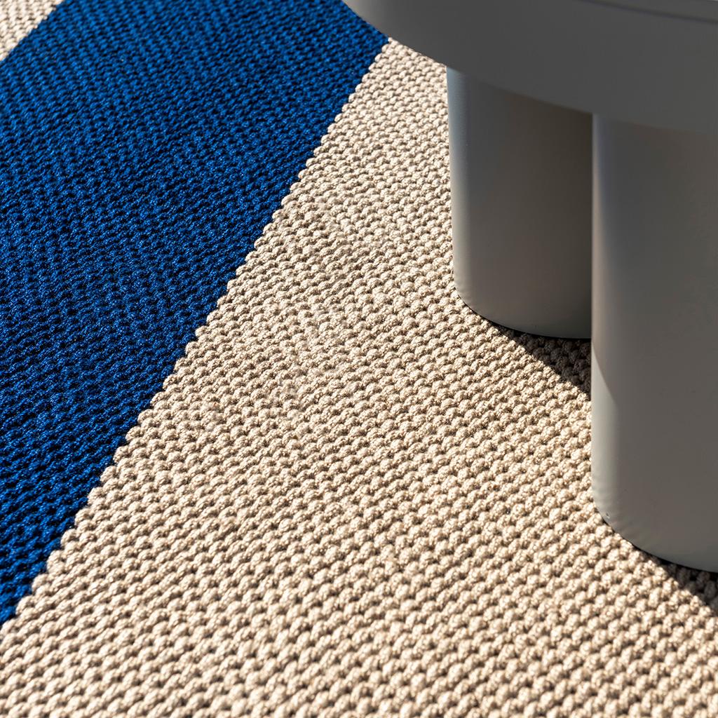 Tapete Exterior Deck Azul Elétrico | Tamanho: 140 × 200 cm