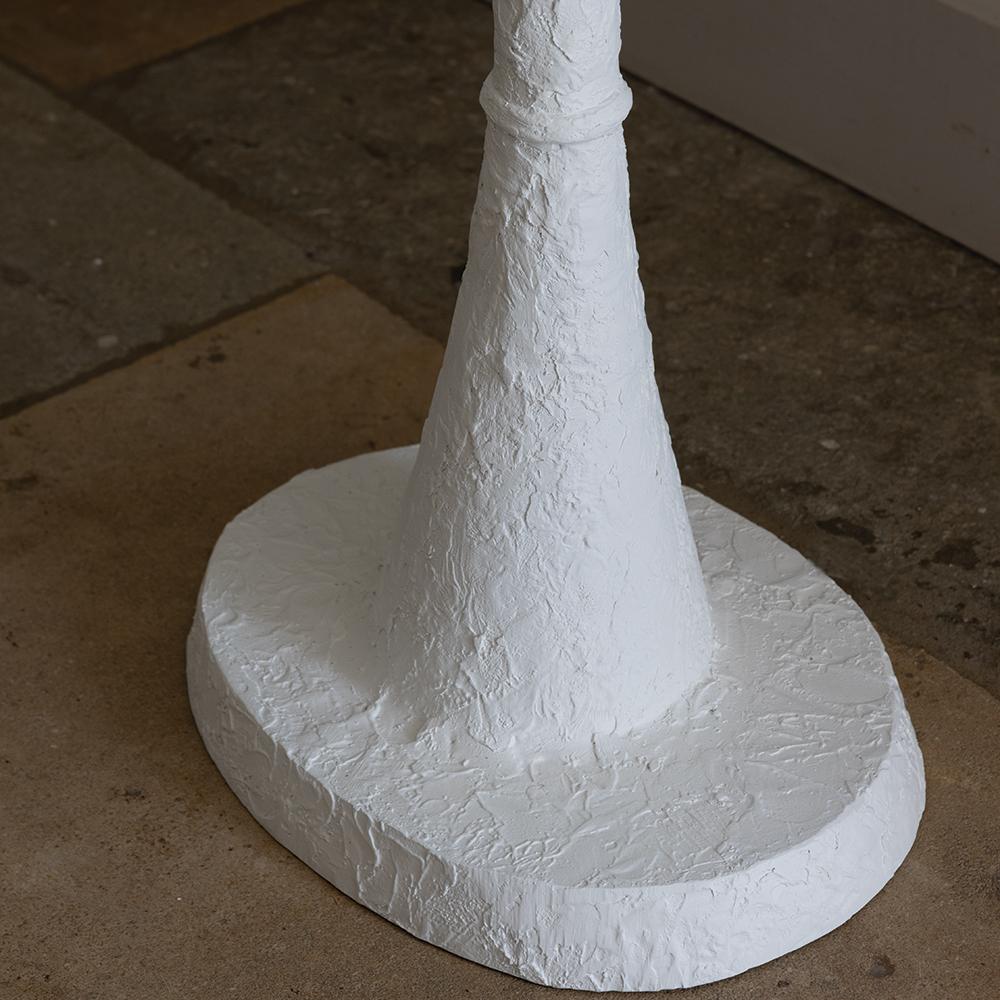 Candeeiro de Pé Millana com Acabamento Giz