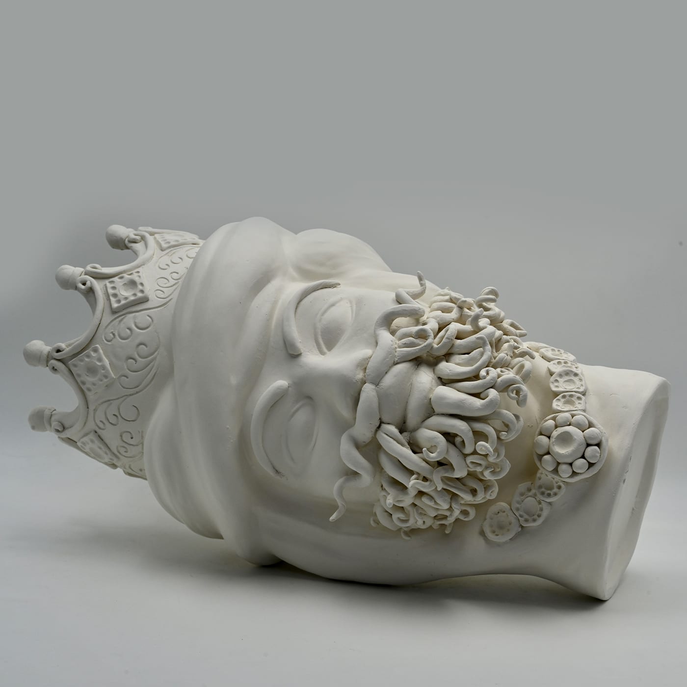 Escultura Moor's Head cinzenta