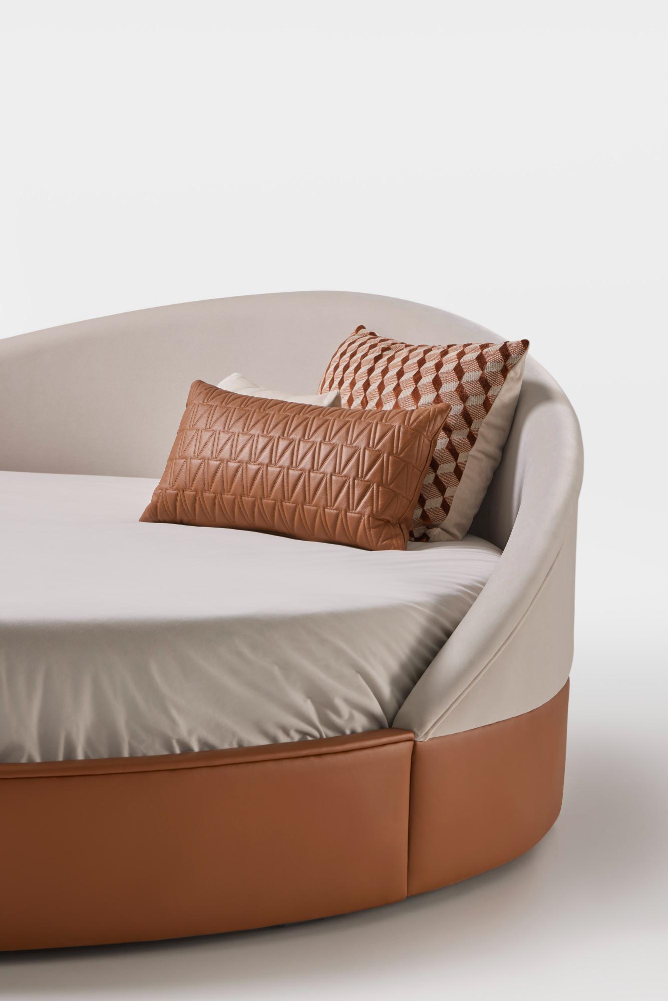 Cama Redonda em Pele Arco