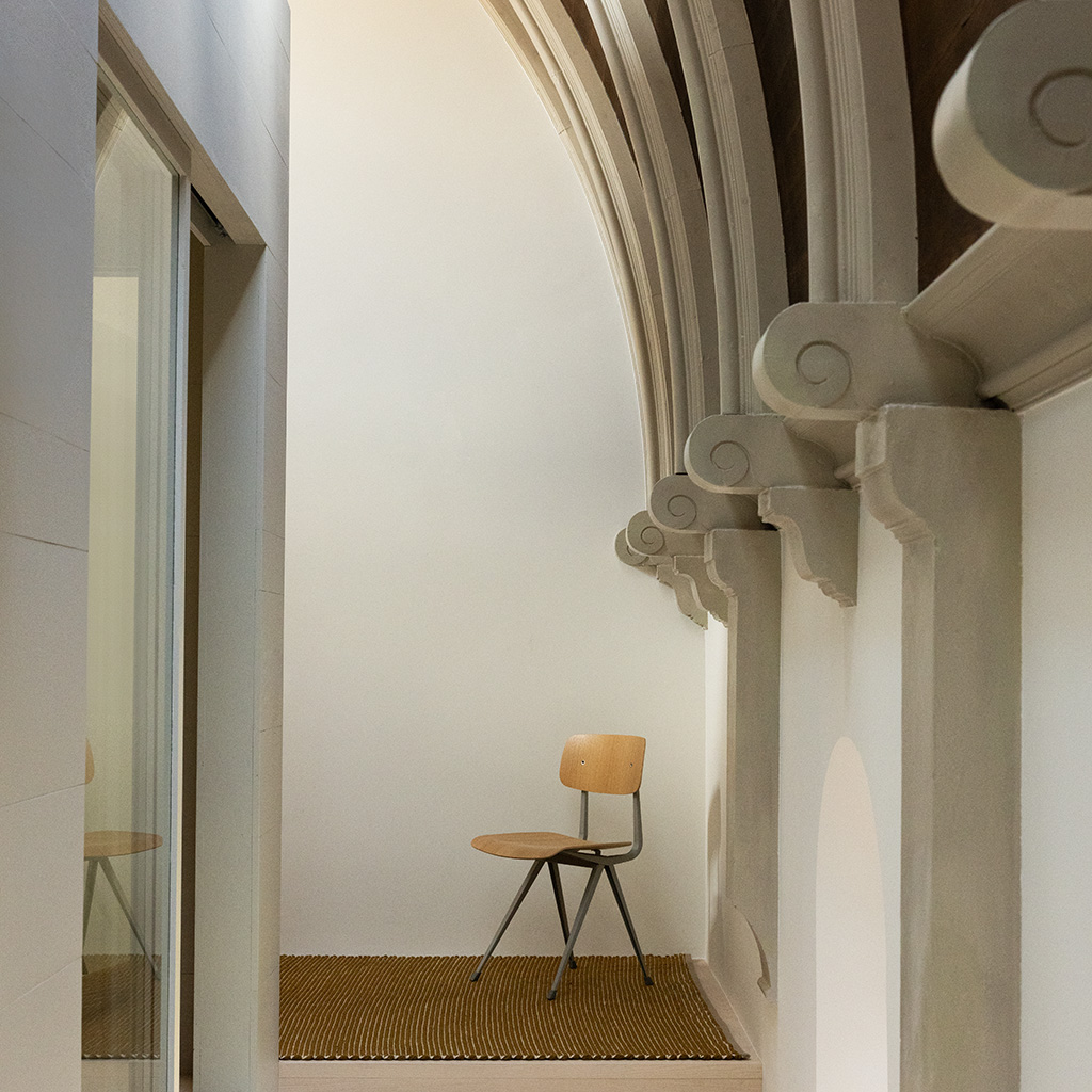 Tapete Frame Mostarda | Tamanho: 140 × 200 cm