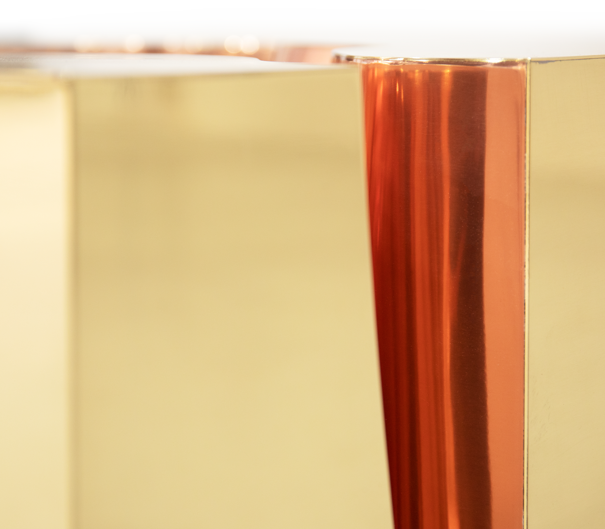 Mesa de Centro Fissure Cobre Dourado