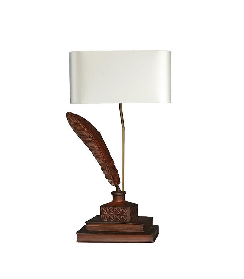 Candeeiro de Mesa Tom com Acabamento em Couro