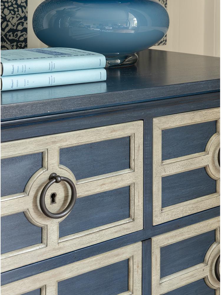 Cómoda Midmoor Blue Painted