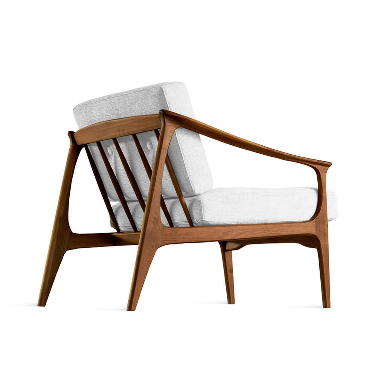 Poltrona Quiete Natural em Nogueira Maciça | Cor: Linen BEL-LINO G077 11