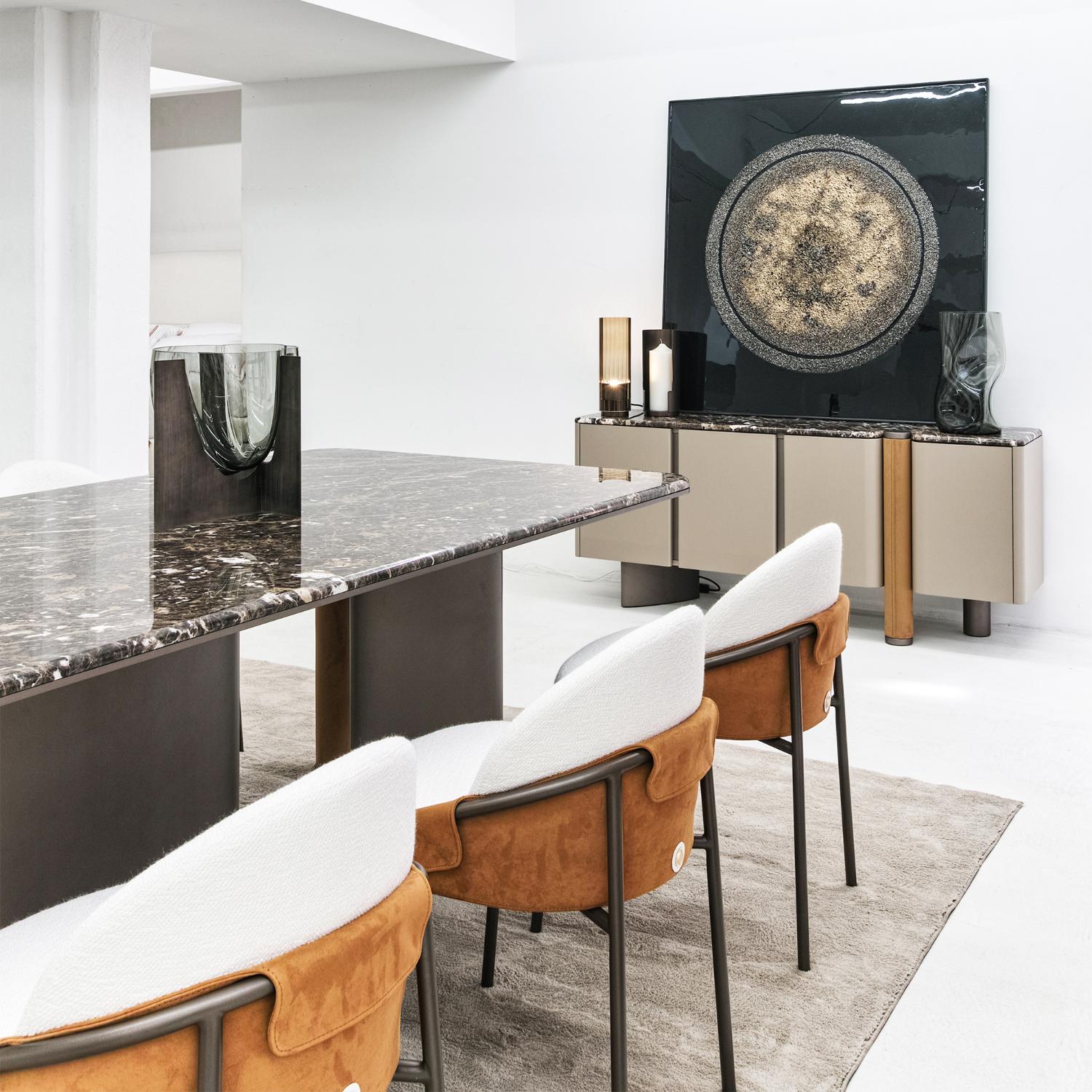 Mesa de Jantar Bon Ton em Mármore