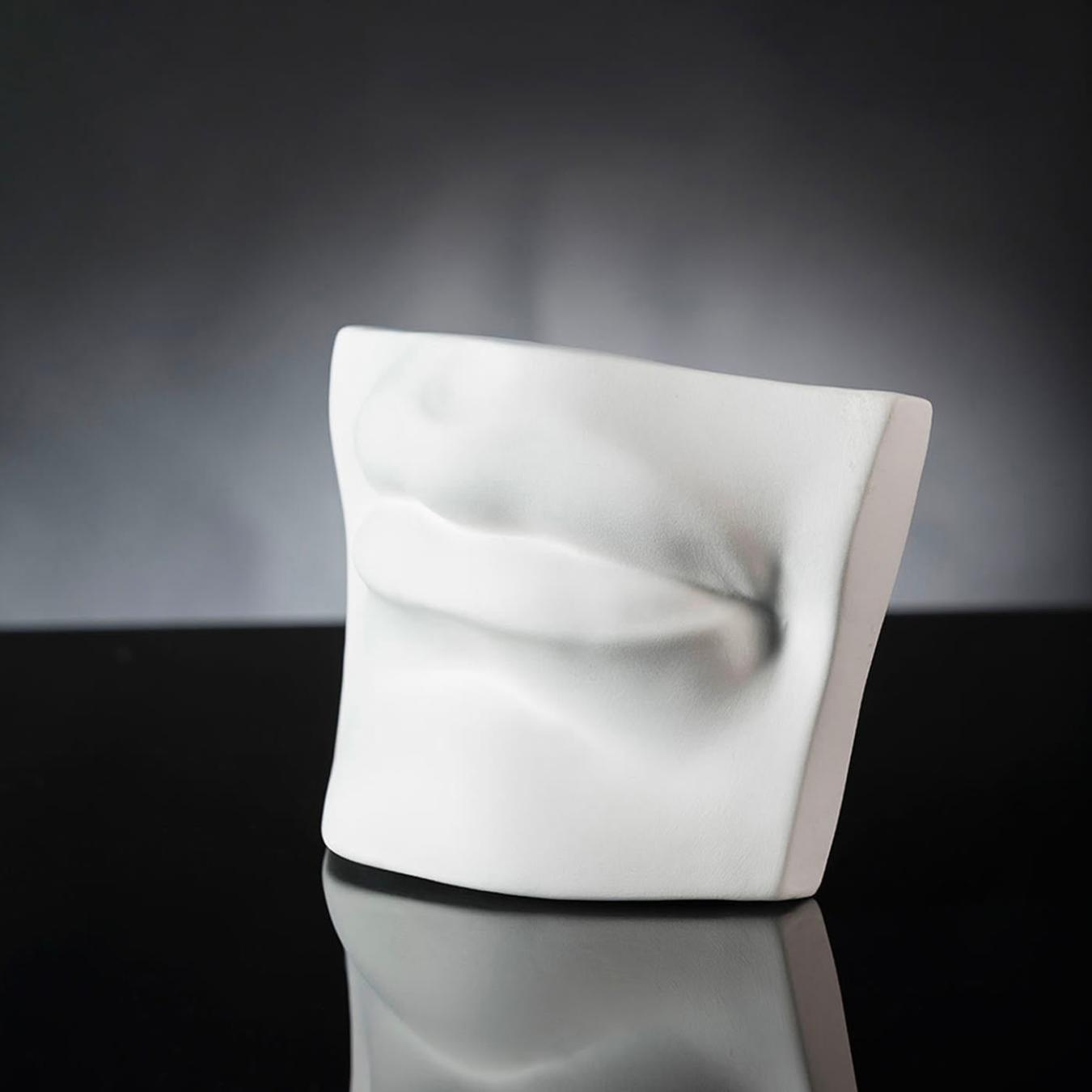 Escultura Boca de David Branca