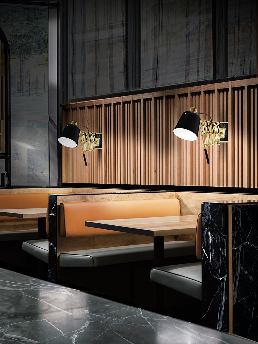 Candeeiro de parede trombonista - 1