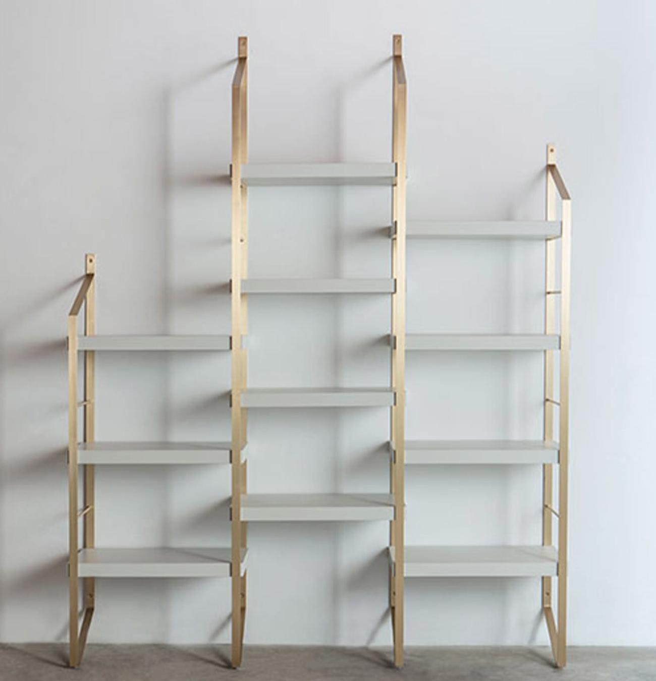 Estante em Madeira com Níveis