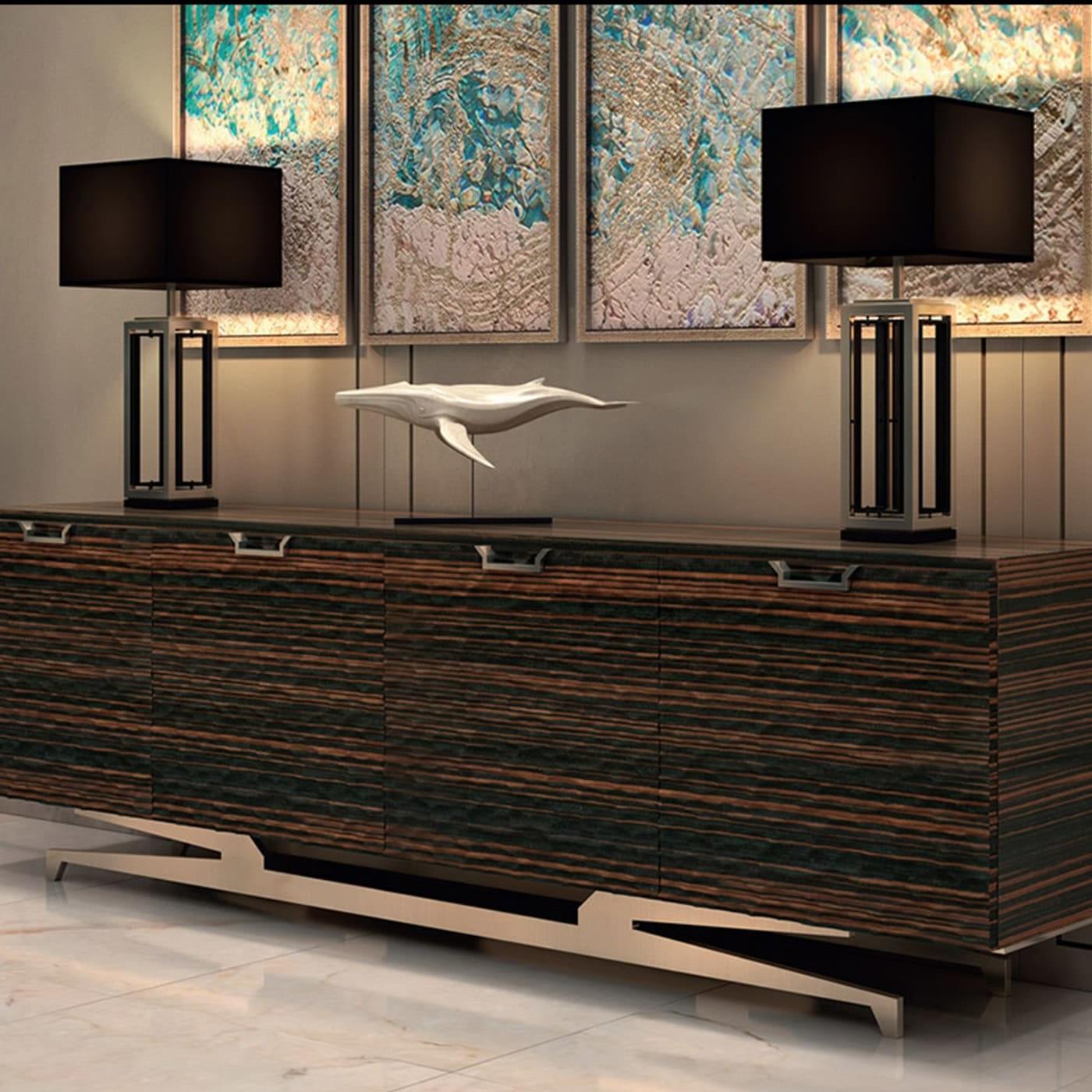 Aparador italiano Wall Street | Acabamento: Folheado brilhante | Dimensões: L 250 × P 53 × A 78 cm