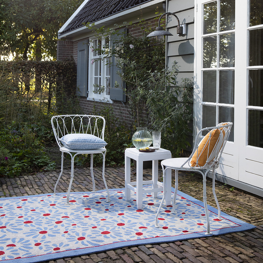 Tapete Exterior LA Thorncliff Azul Céu Margarida | Tamanho: 140 × 200 cm