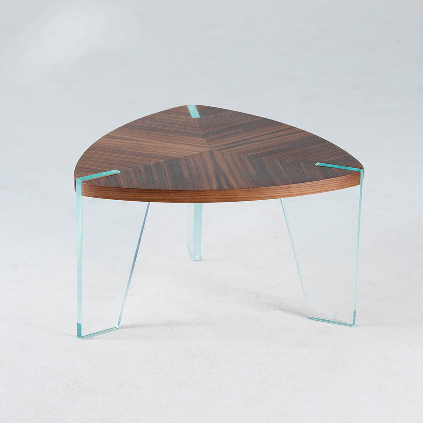 Mesa de Centro Castanha Sospeso | Dimensões: Ø 60 cm
