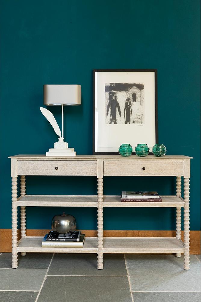 Candeeiro de Mesa Tom com Acabamento Giz