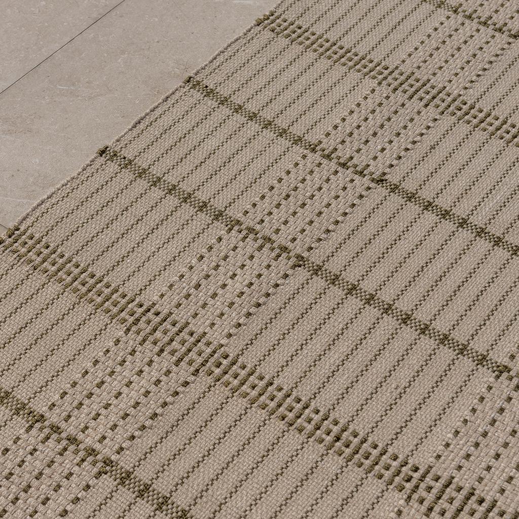 Tapete Exterior Zona Olive Stitch | Tamanho: 140 × 200 cm