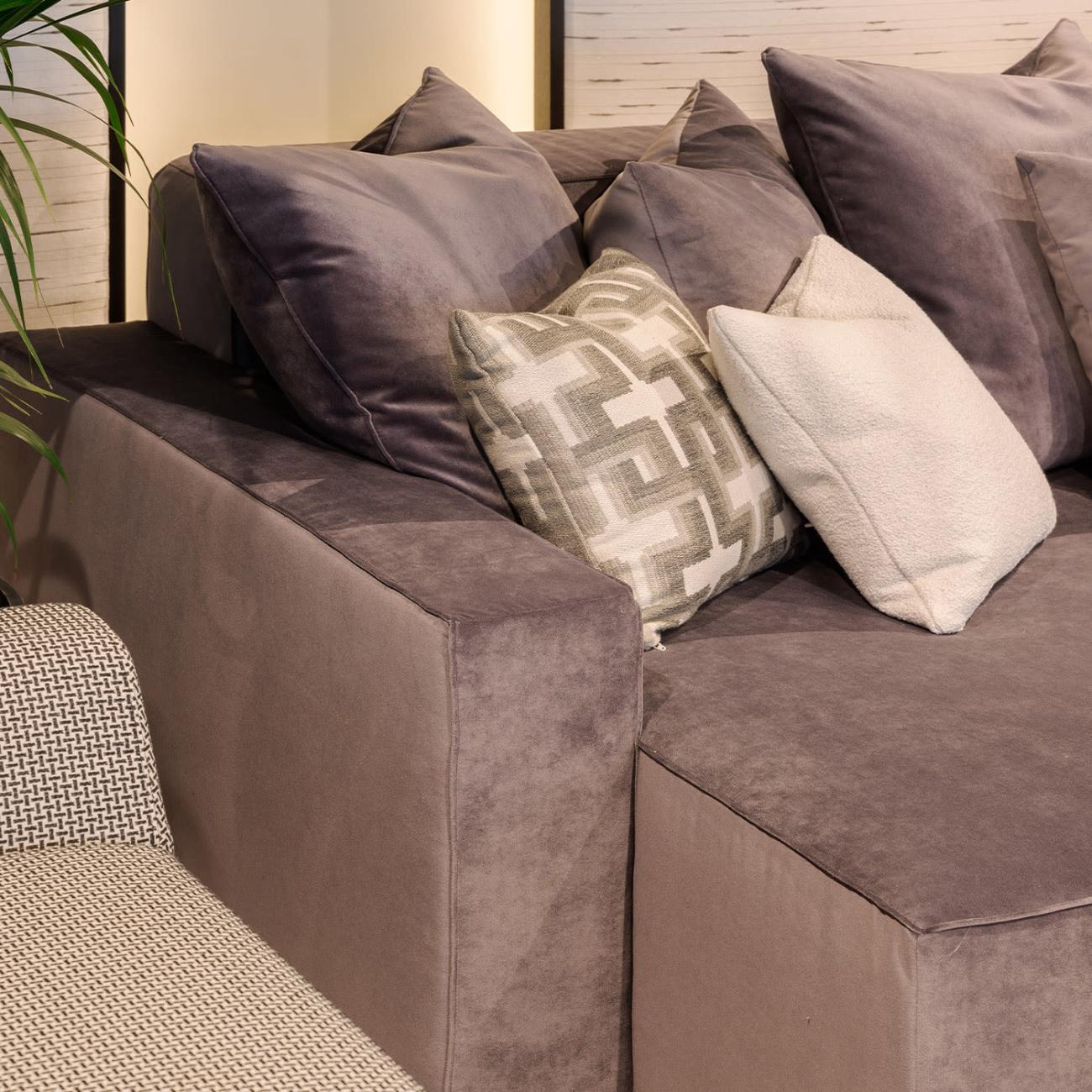 Sofá Italiano Contemporâneo Bonnie