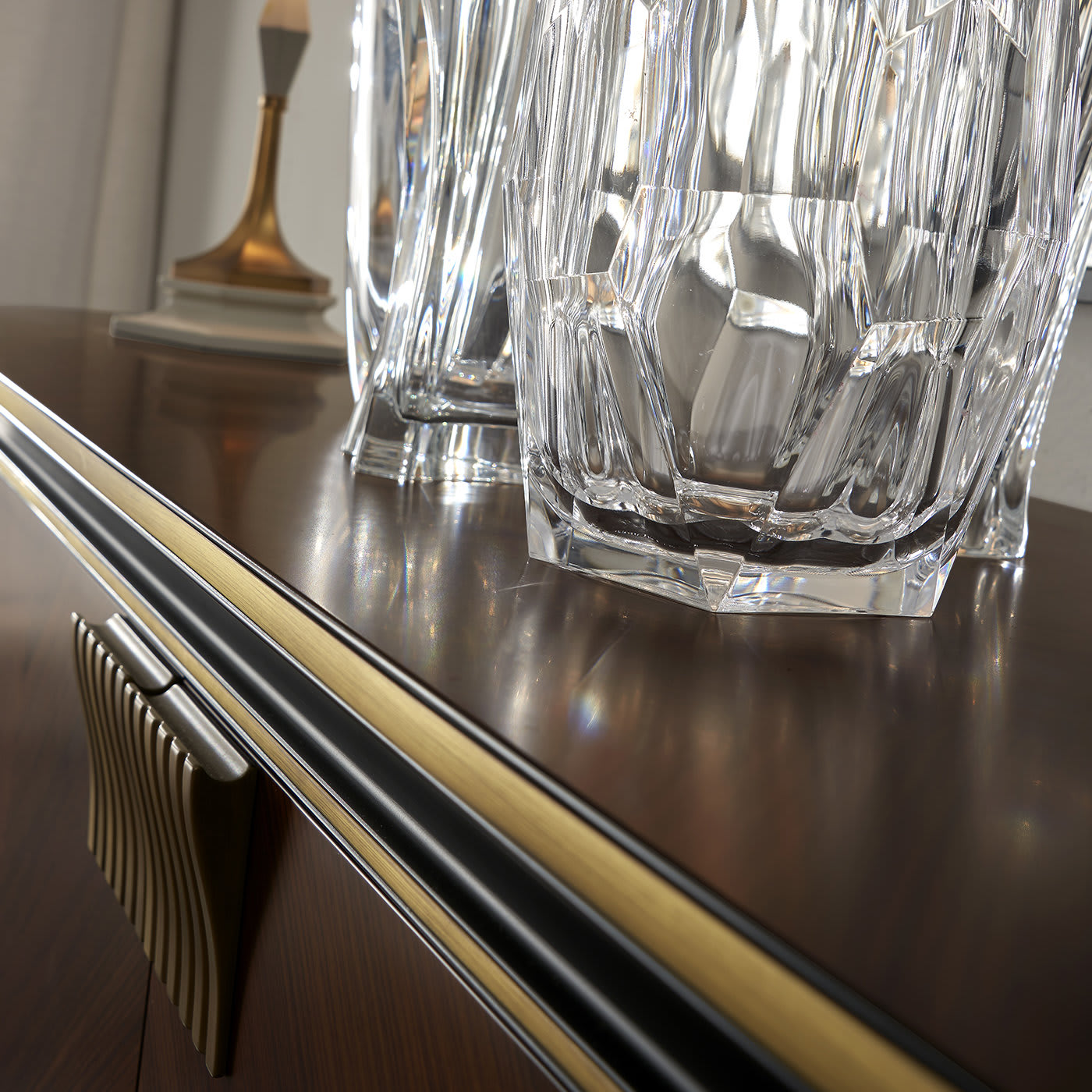 Aparador italiano pau-rosa | Configuração: Com espelho