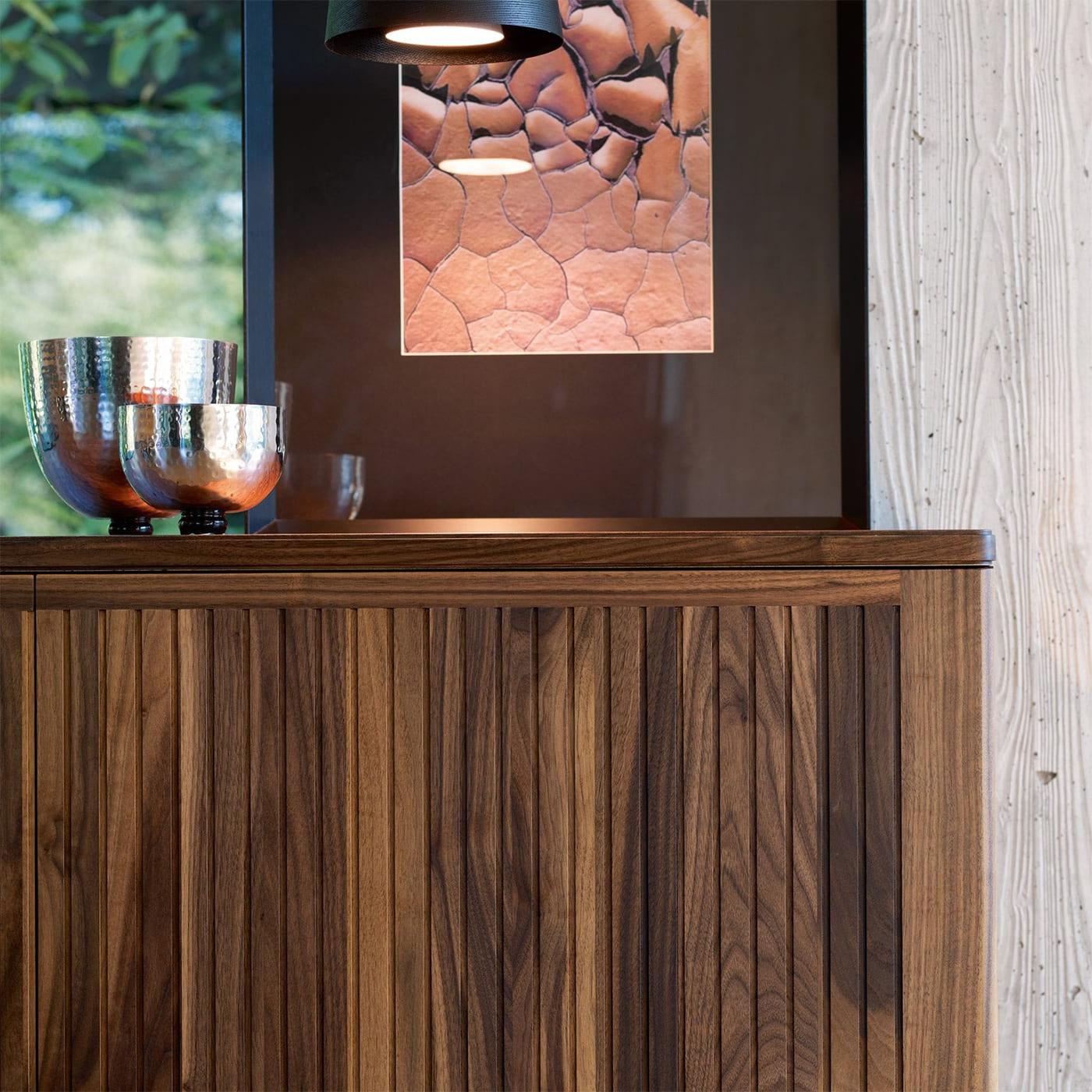 Aparador Eleva alto castanho