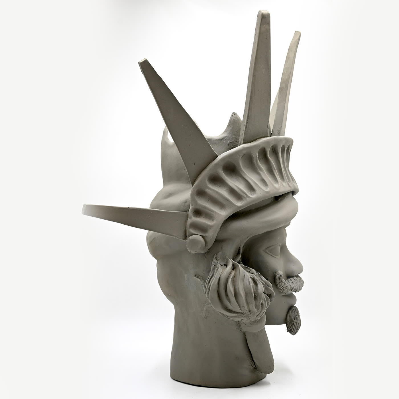 Escultura Free Woman