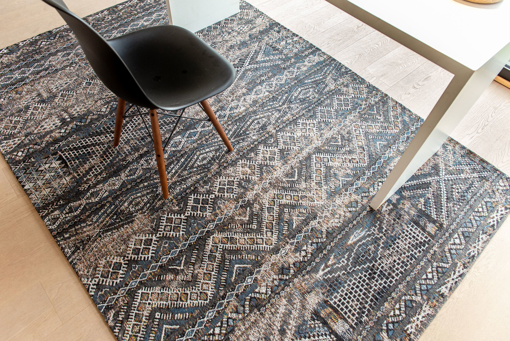 Tapete Black Rabat 9113 | Tamanho: 280 × 390 cm