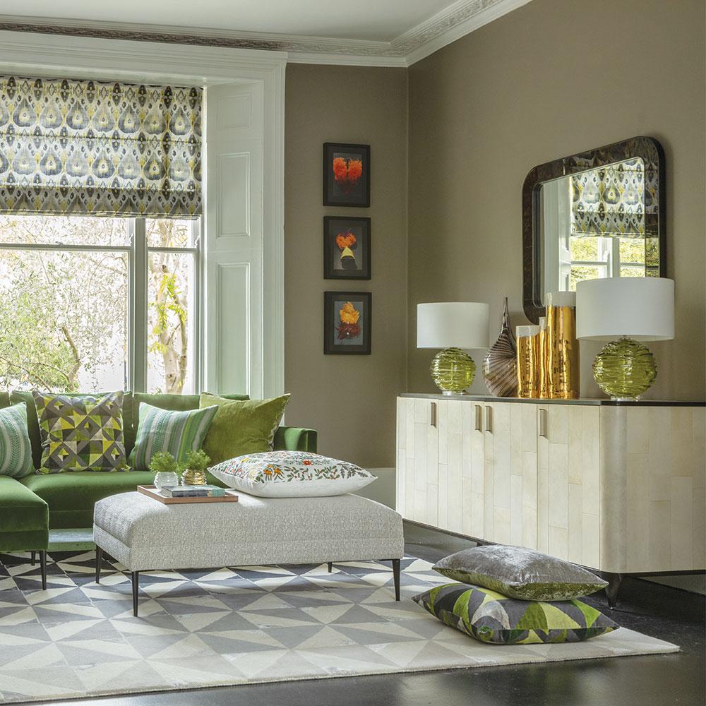 Aparador Aventine com Acabamento Pergaminho