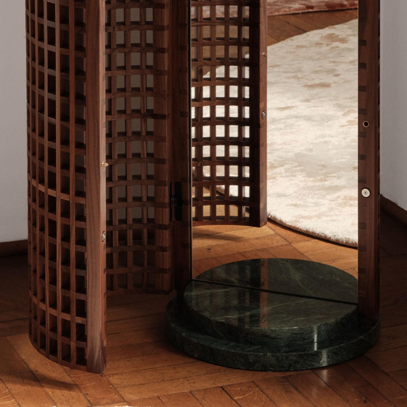 Espelho de chão nogueira e mármore