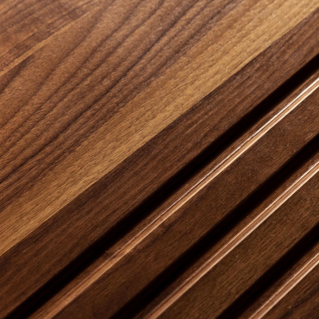 Mesa Baixa Pequena em Madeira