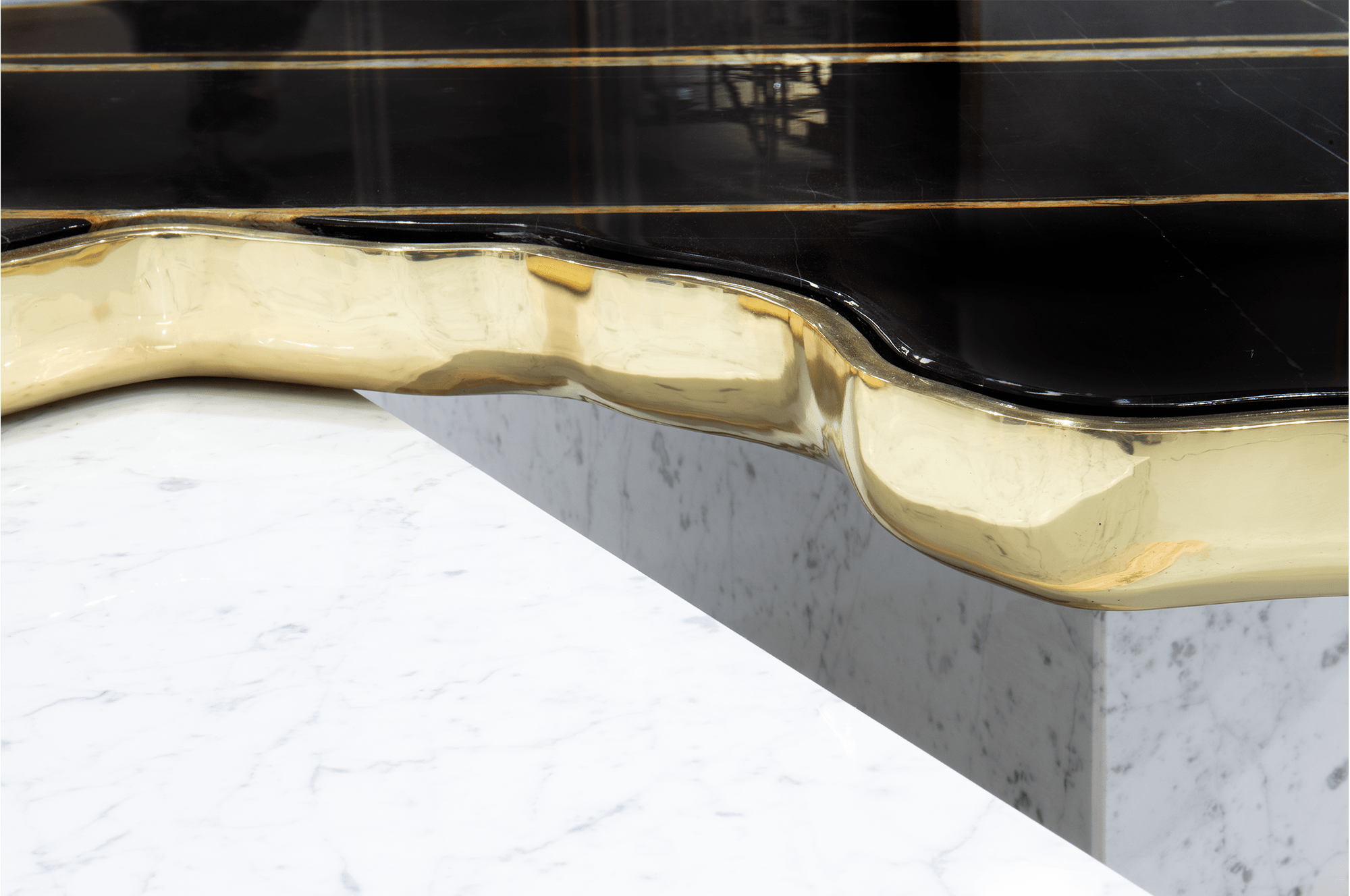 Mesa Valencia Marfim Ébano