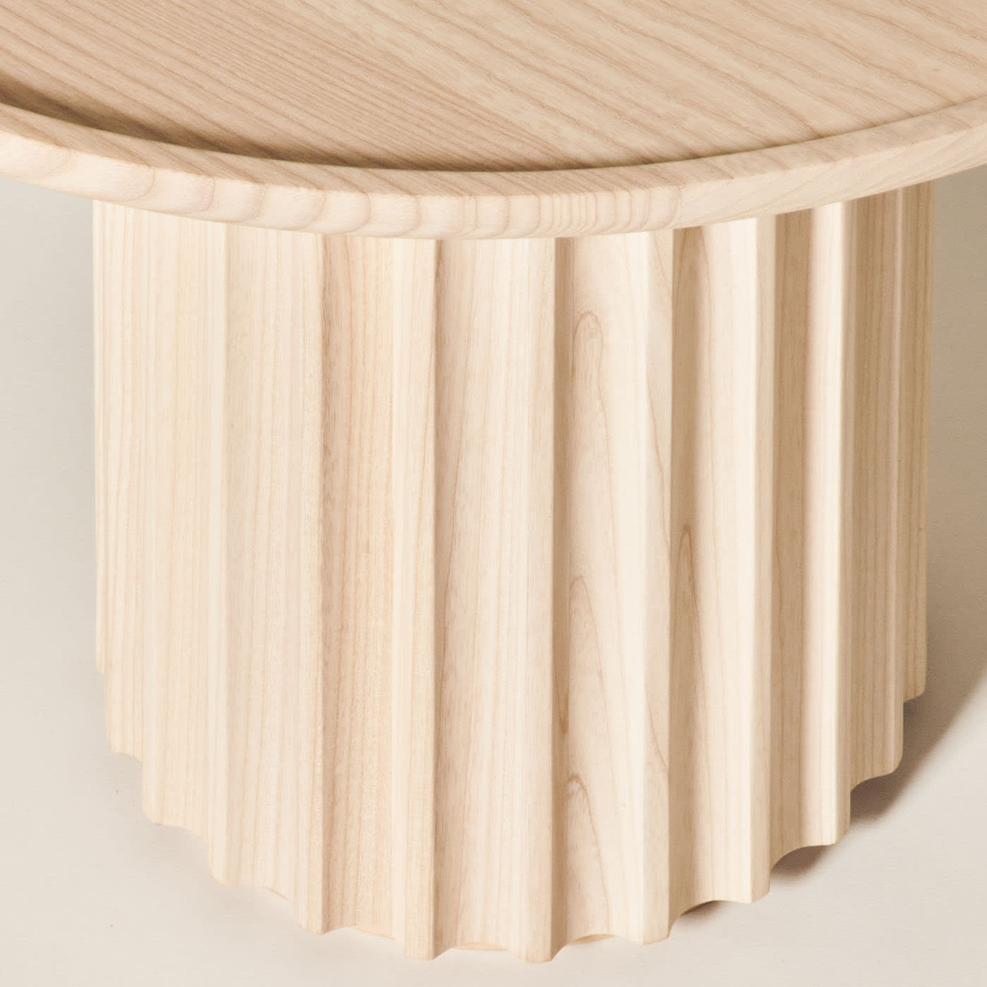 Mesa de Centro Freixo Natural Capitello | Dimensões: Ø 40 cm
