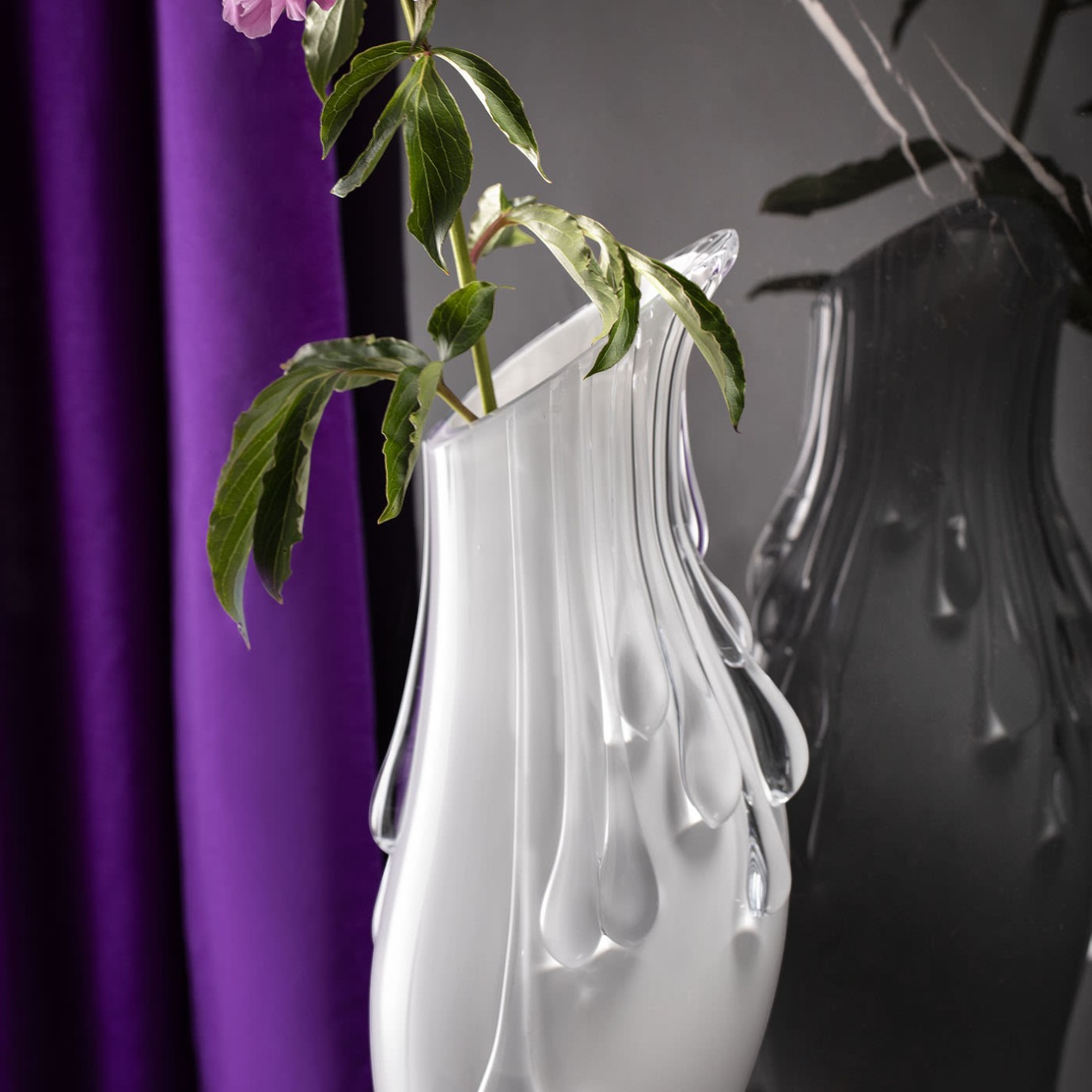 Jarra White Pearls