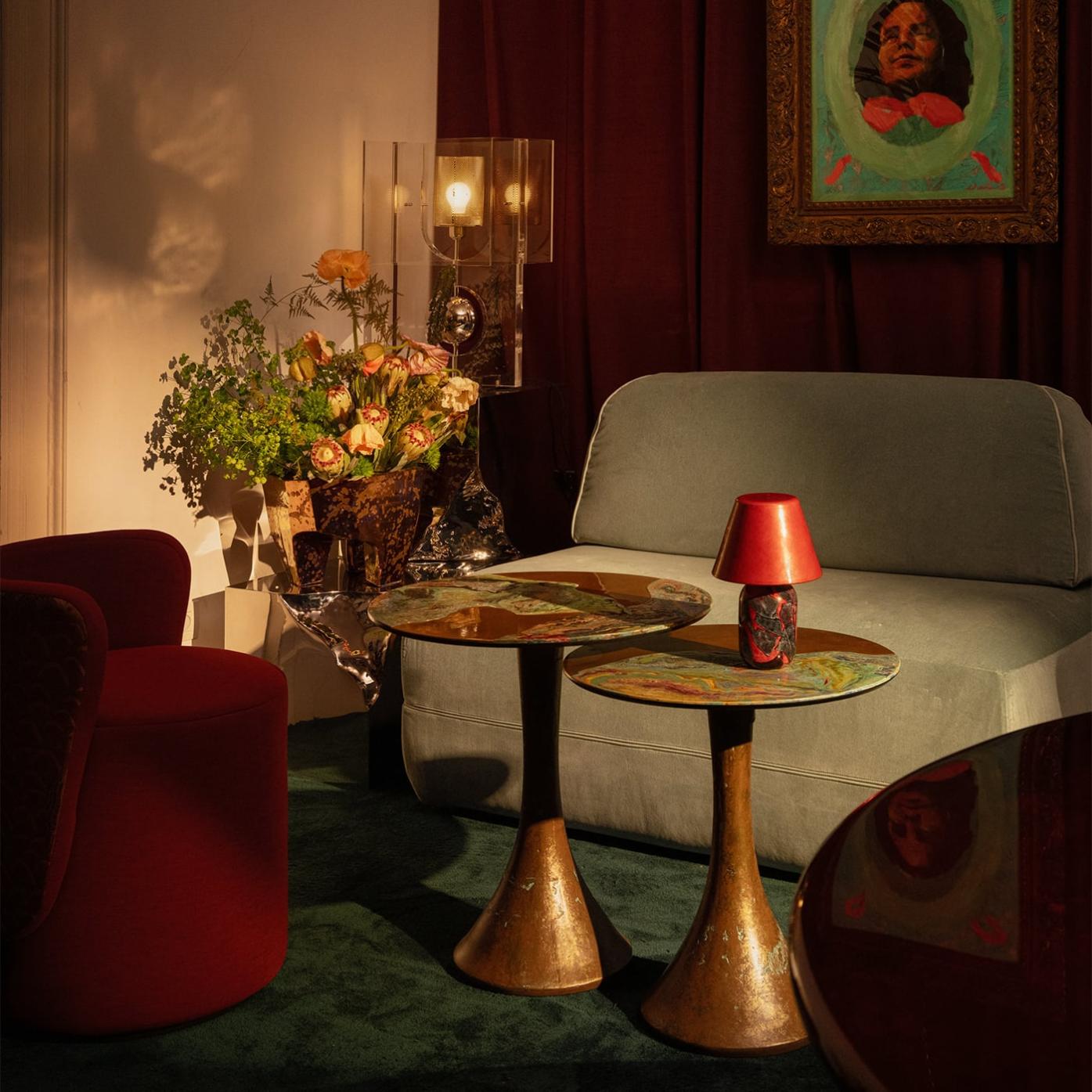 Mesa de Apoio Pequena Opera