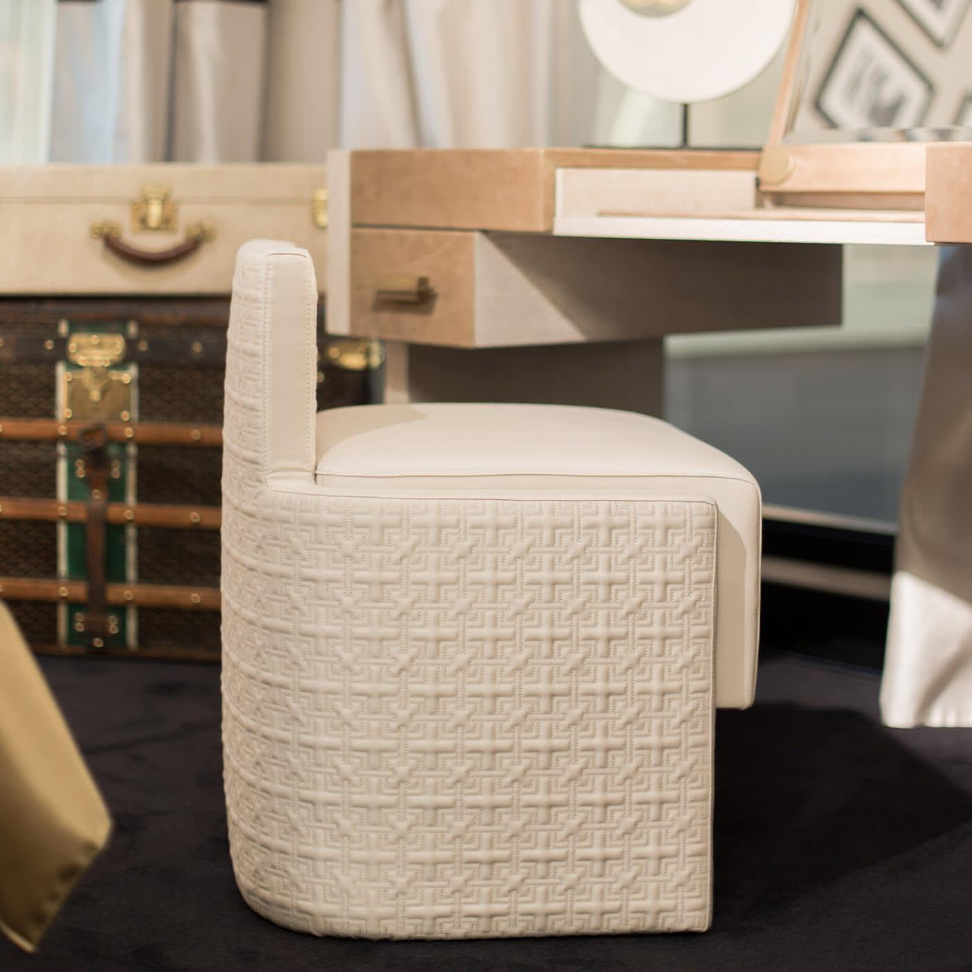 Poltrona Italiana Moderna Plaza