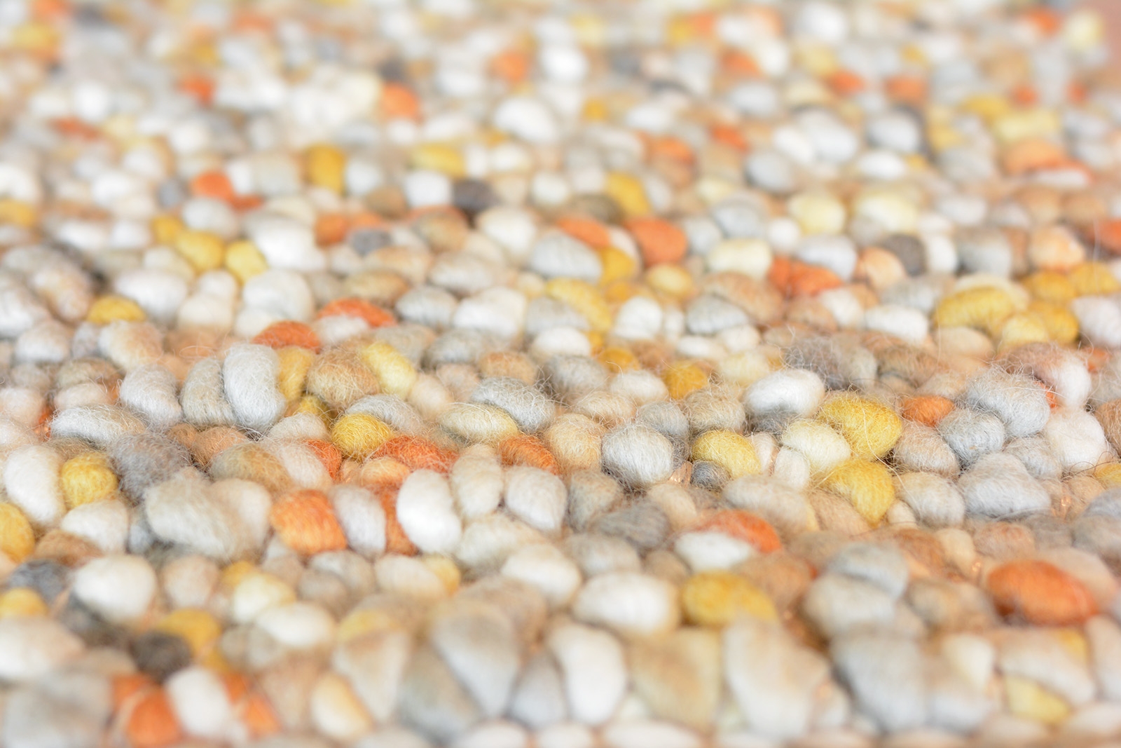 Tapete Pebble Toque de Laranja | Tamanho: 140 × 200 cm